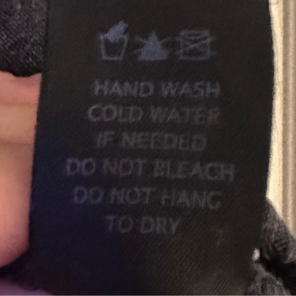 Bella D. Deep V Sweater Tee - Picture 5 of 6